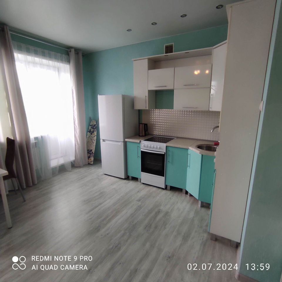 Студия с новым ремонтом в центре